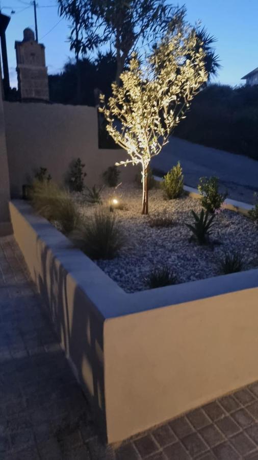 Marigold Apartments Chrissi Akti Chania Exterior foto